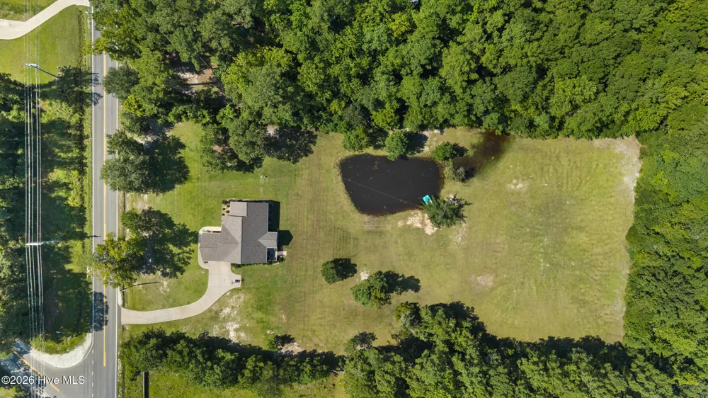 344 Island Creek Road Rocky Point, NC 28457