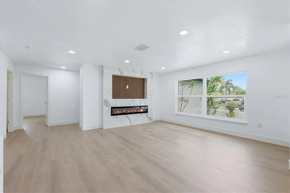 1120 78TH STREET NW Bradenton, FL 34209