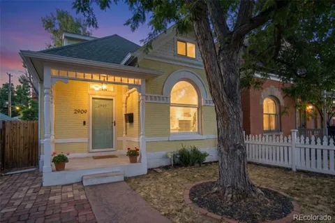 2909 Glenarm Place