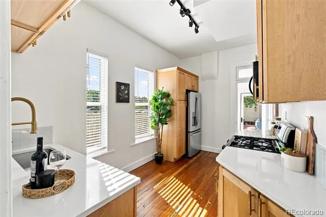 2909 Glenarm Place Denver, CO 80205