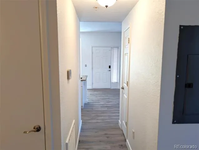1614 Granby Way #103 Aurora, CO 80011