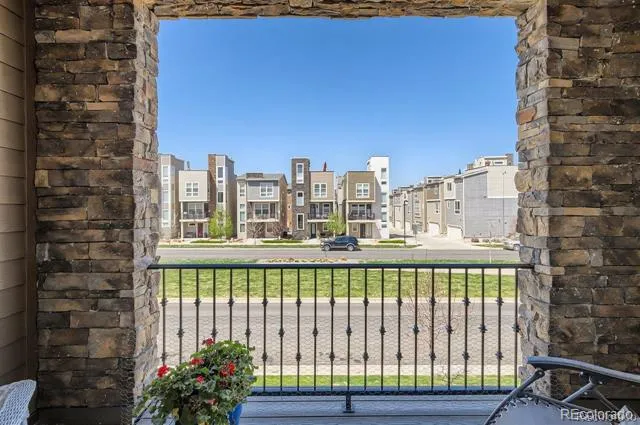 518 E Dry Creek Place Littleton, CO 80122