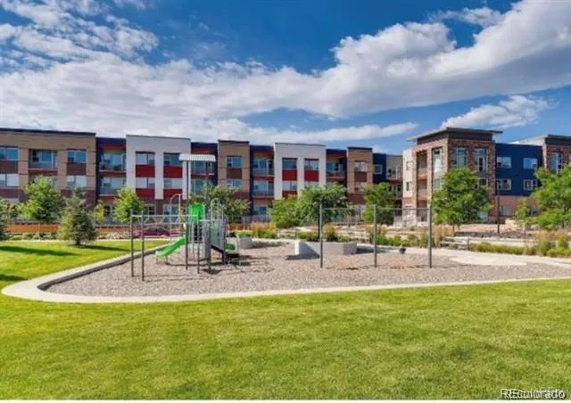 518 E Dry Creek Place Littleton, CO 80122