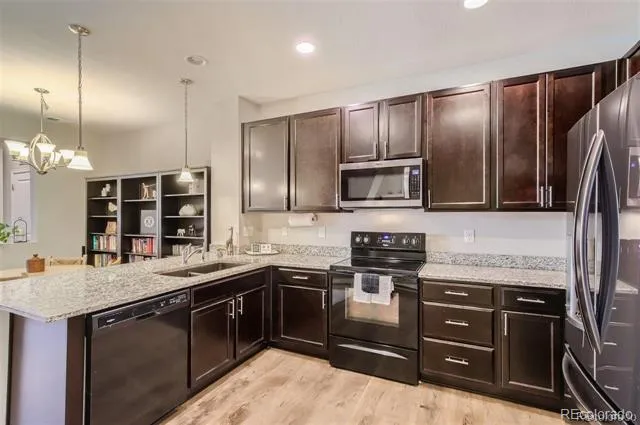 518 E Dry Creek Place Littleton, CO 80122