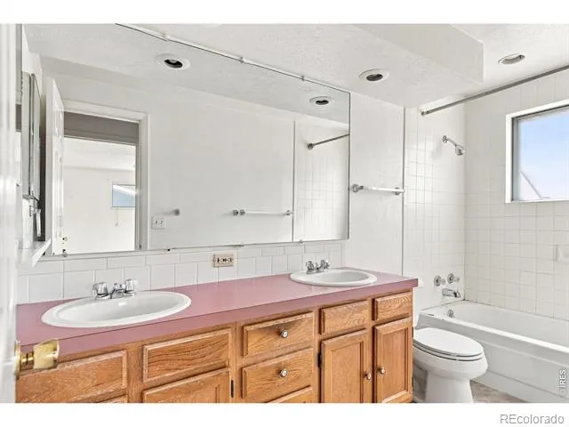 1001 Waite Drive Boulder, CO 80303