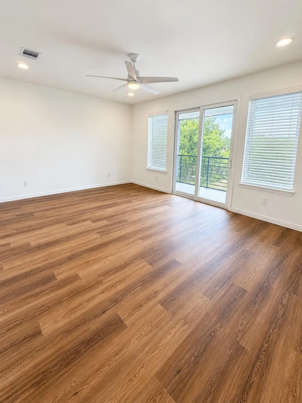 5325 Rue Street Houston, TX 77033
