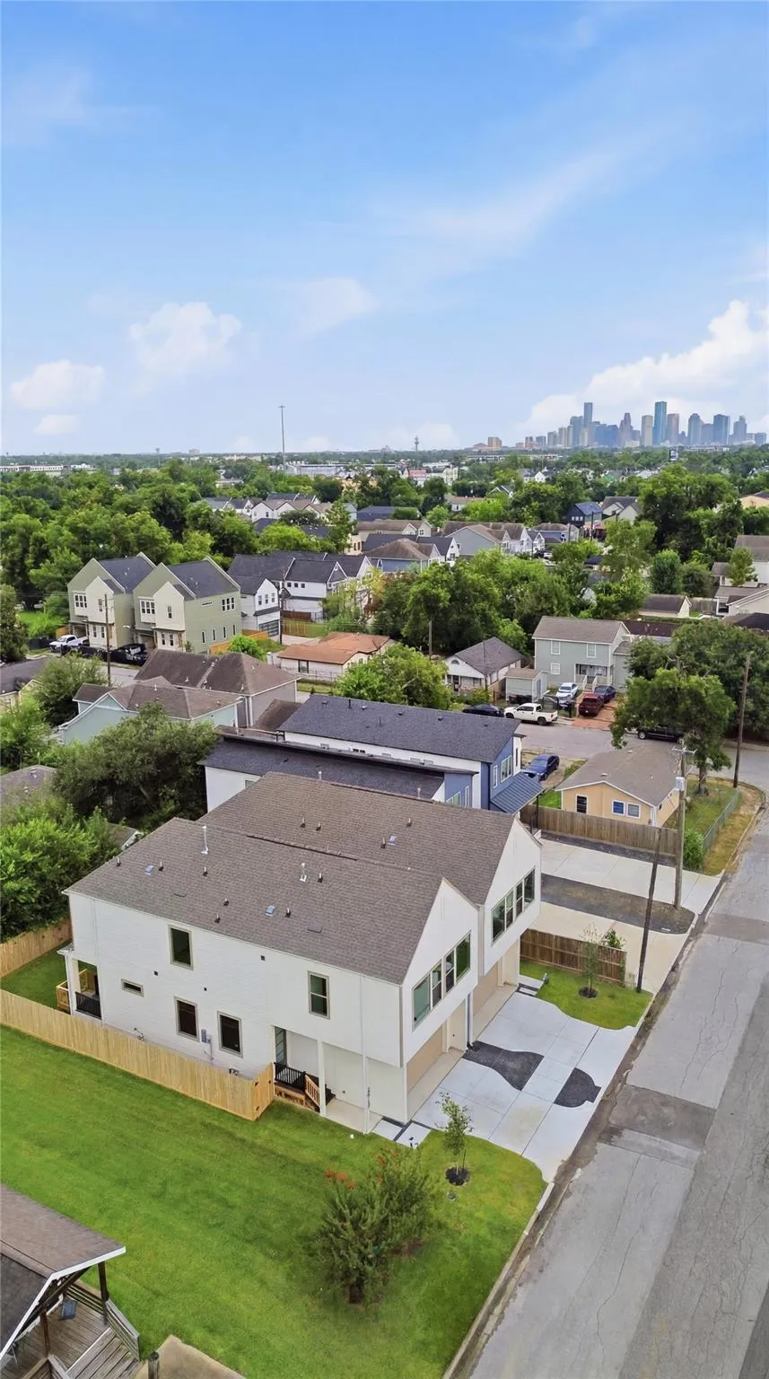 3510 Delhi Street Houston, TX 77022