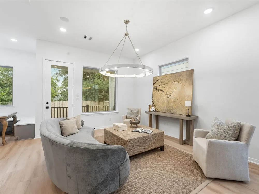 3510 Delhi Street Houston, TX 77022