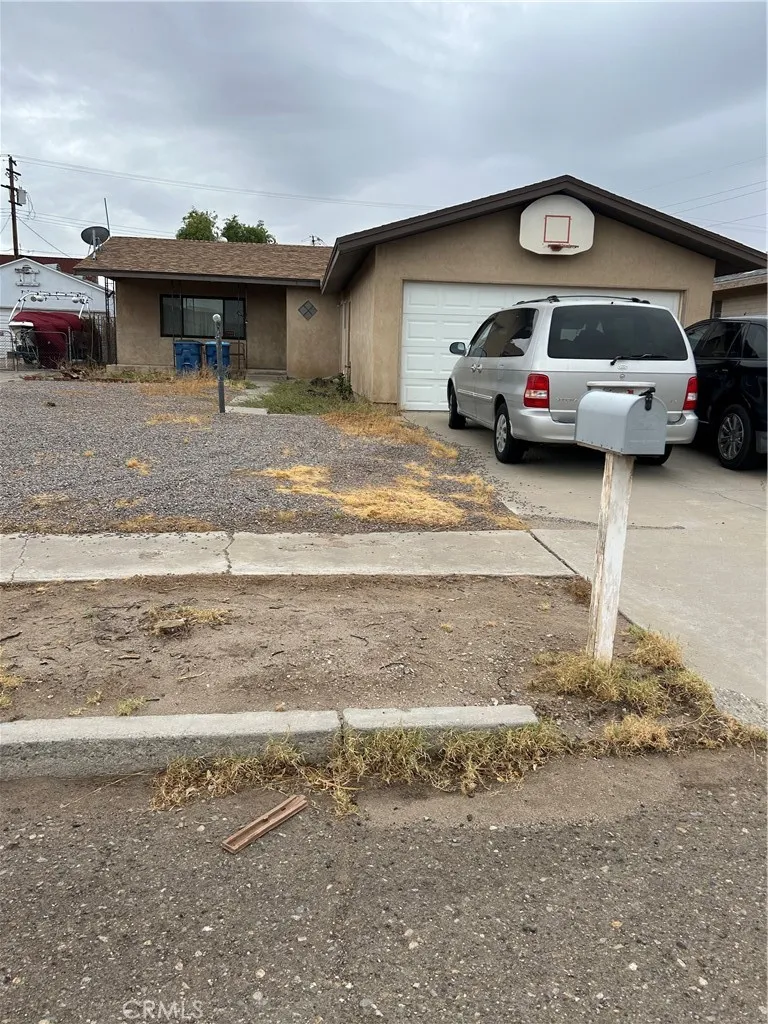555 California Needles, CA 92363