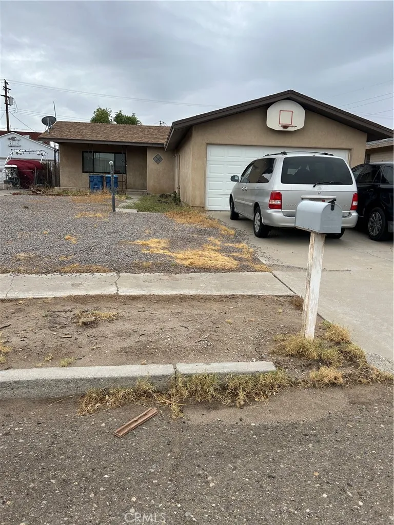 555 California Needles, CA 92363
