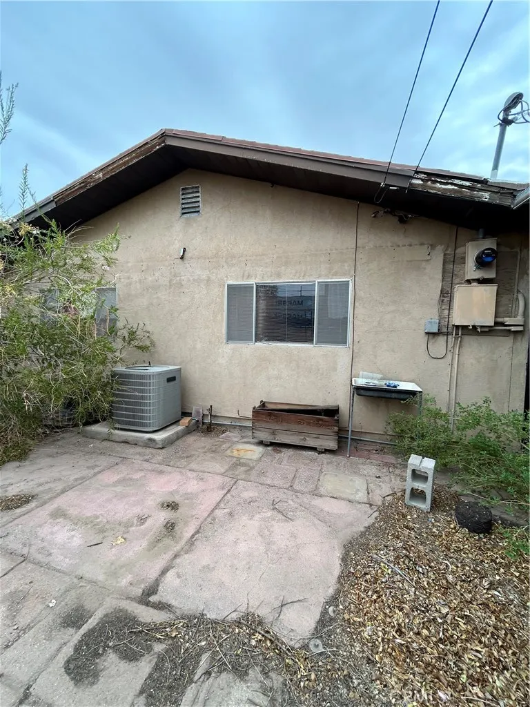 555 California Needles, CA 92363