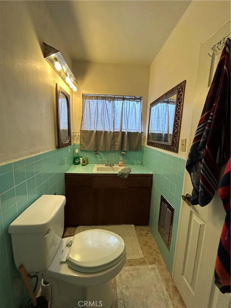 555 California Needles, CA 92363