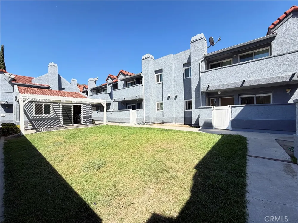 14030 McClure Avenue #108 Paramount, CA 90723