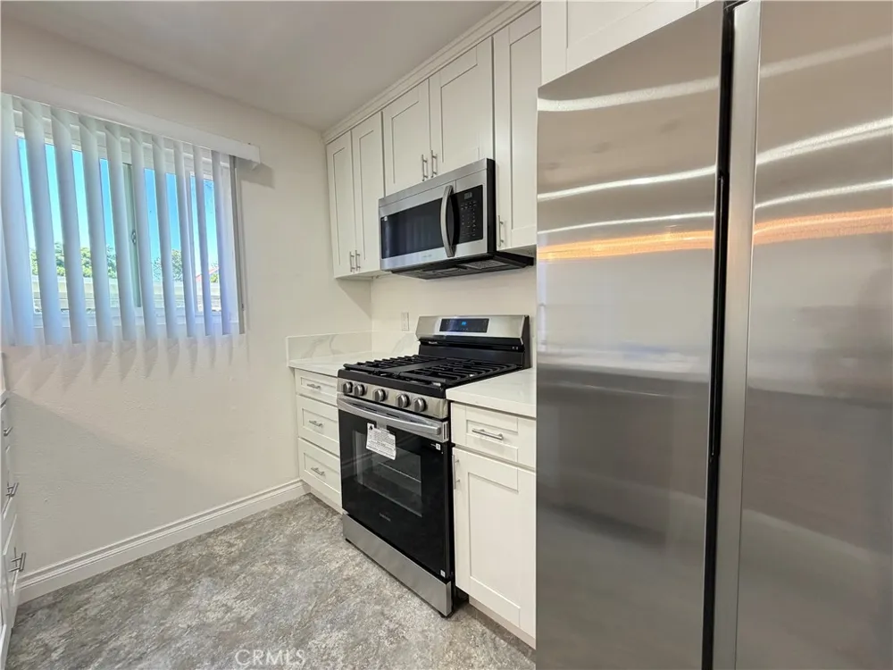 14030 McClure Avenue #108 Paramount, CA 90723