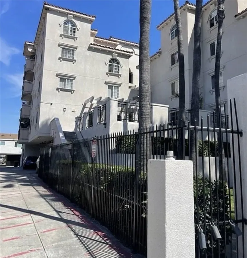 7018 Rita Ave #404 Huntington Park, CA 90255