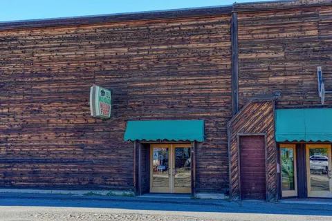 780 Main Street