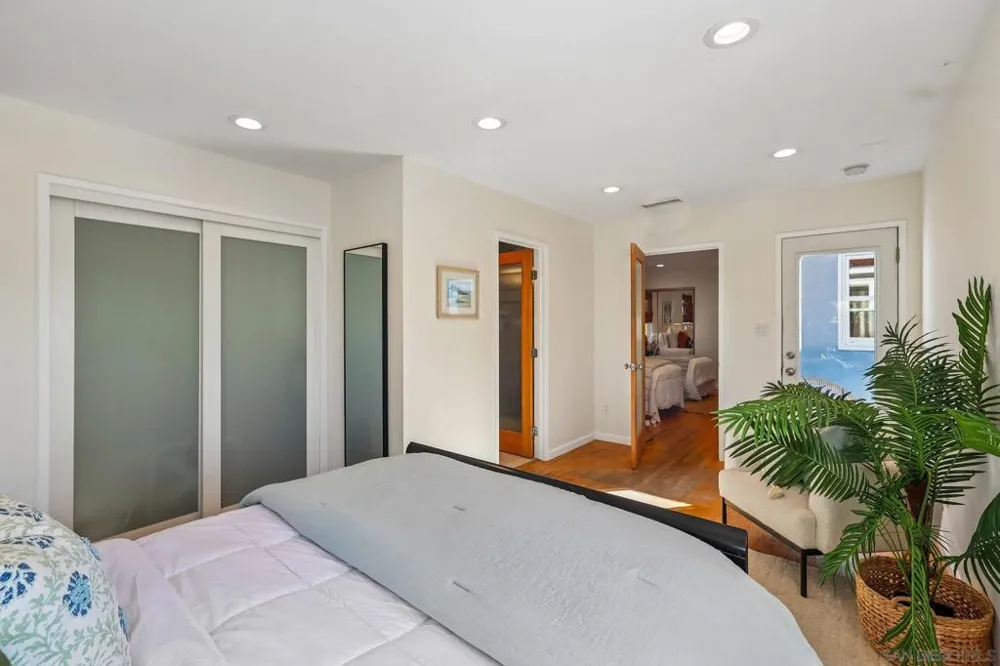 4390 Niagara Ave San Diego, CA 92107