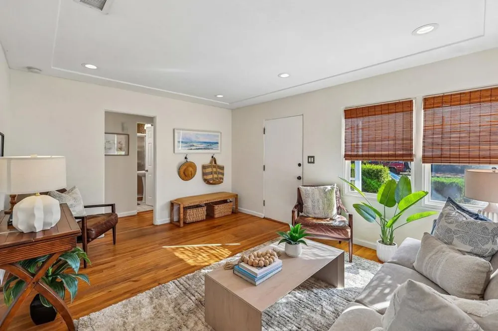 4390 Niagara Ave San Diego, CA 92107