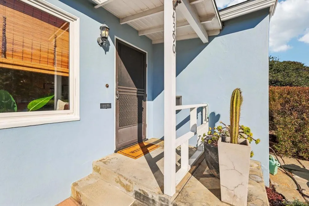 4390 Niagara Ave San Diego, CA 92107