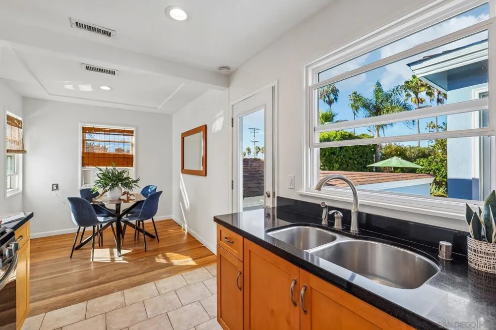 4390 Niagara Ave San Diego, CA 92107