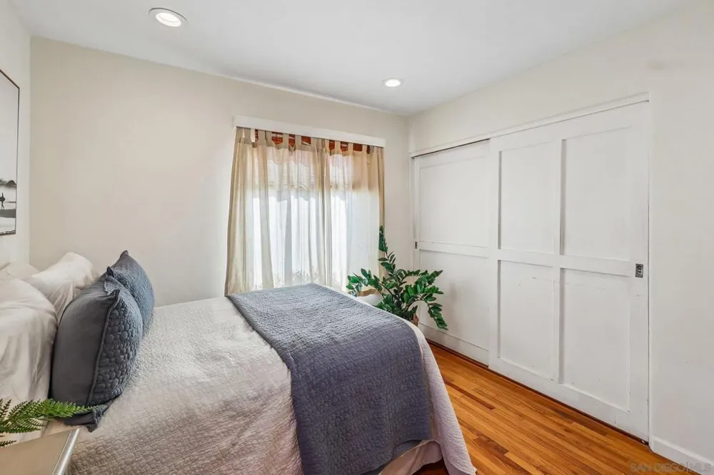 4390 Niagara Ave San Diego, CA 92107