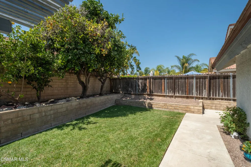 6075 Fremont Circle Camarillo, CA 93012