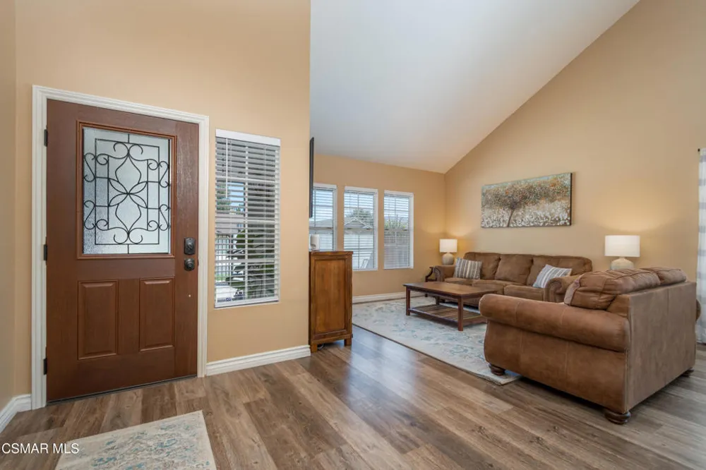6075 Fremont Circle Camarillo, CA 93012