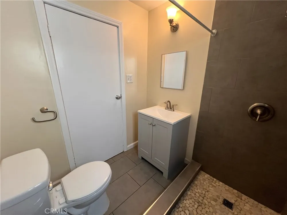 12924 Prairie Avenue #C Hawthorne, CA 90250