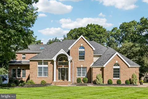 2900 EAGLES COURT