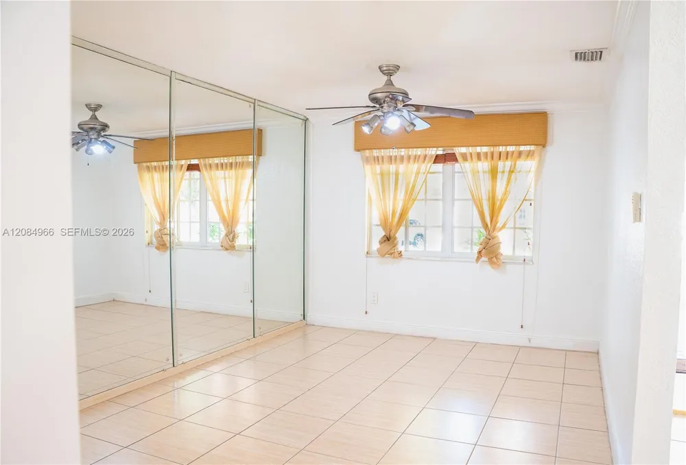 8220 SW 87th Ter Miami, FL 33143