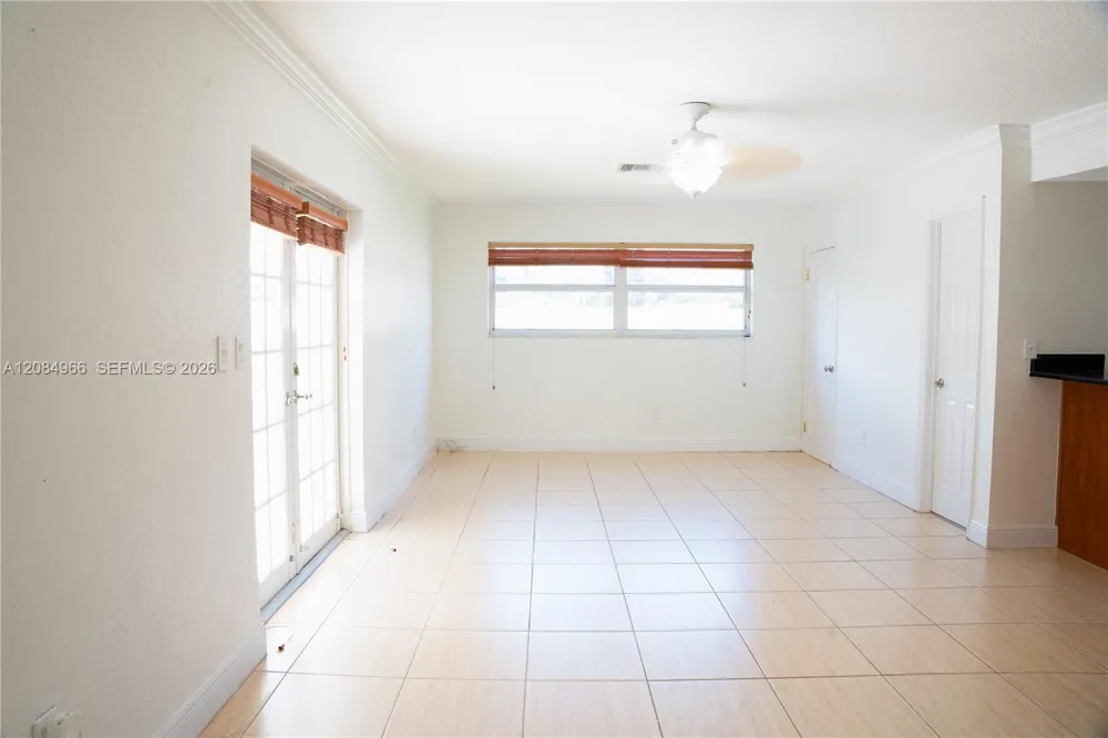 8220 SW 87th Ter Miami, FL 33143