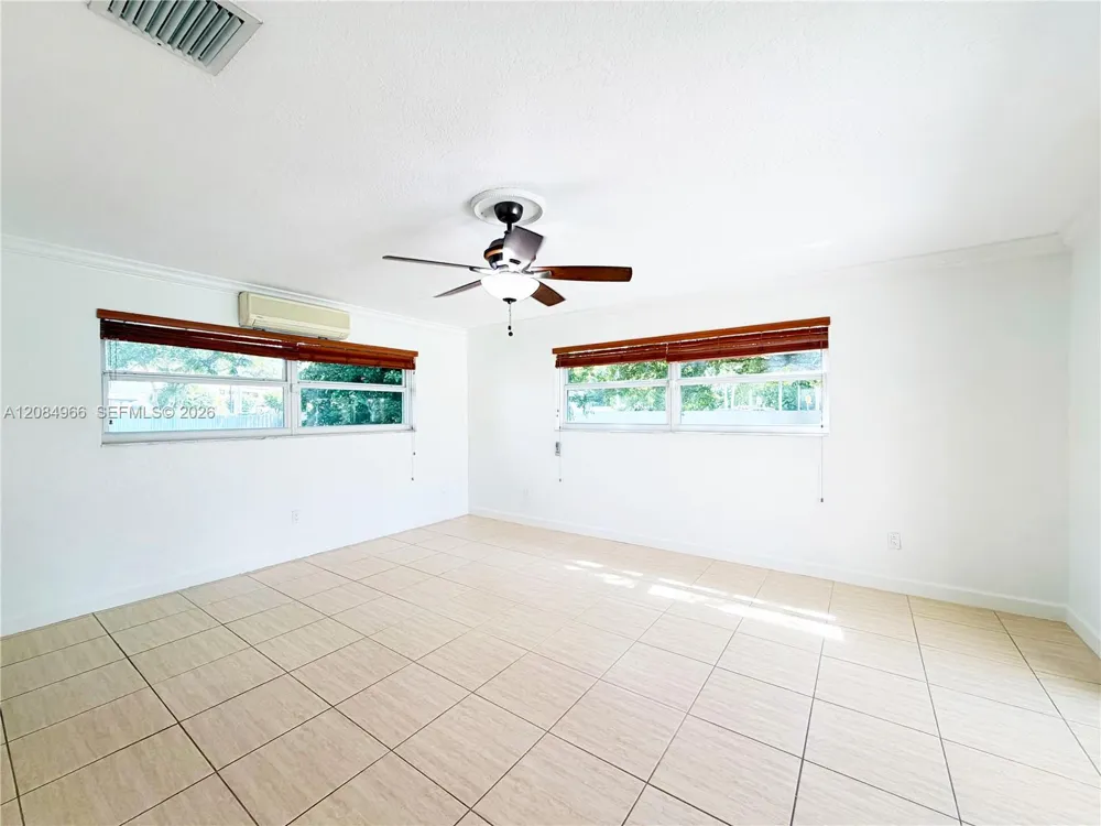 8220 SW 87th Ter Miami, FL 33143