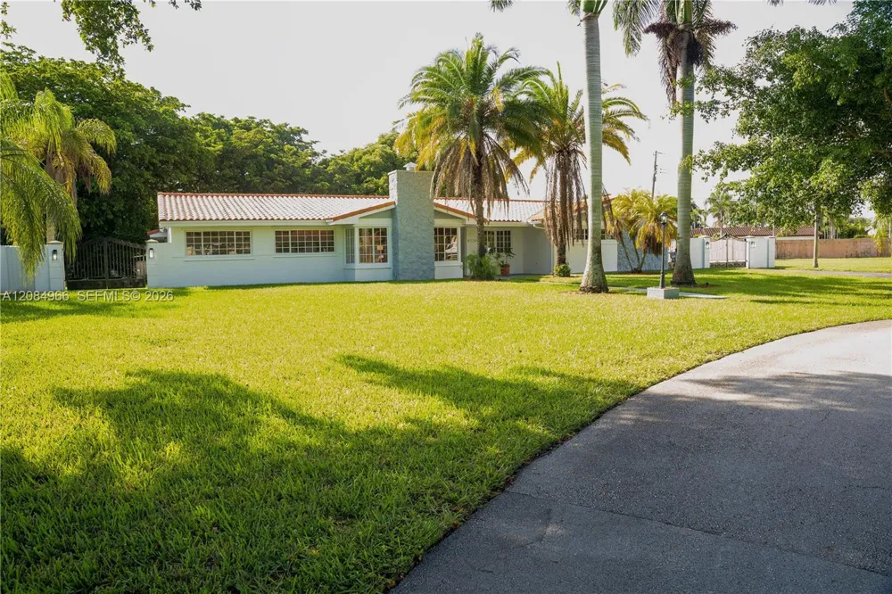 8220 SW 87th Ter #8220 Miami, FL 33143