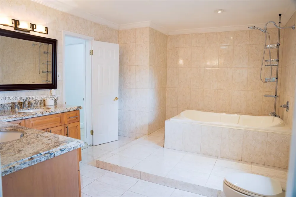 8220 SW 87th Ter Miami, FL 33143