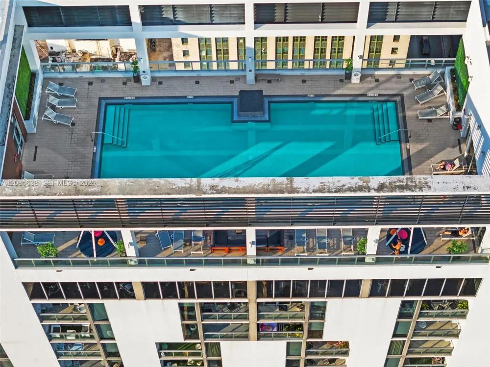151 SE 1st St #1104 Miami, FL 33131