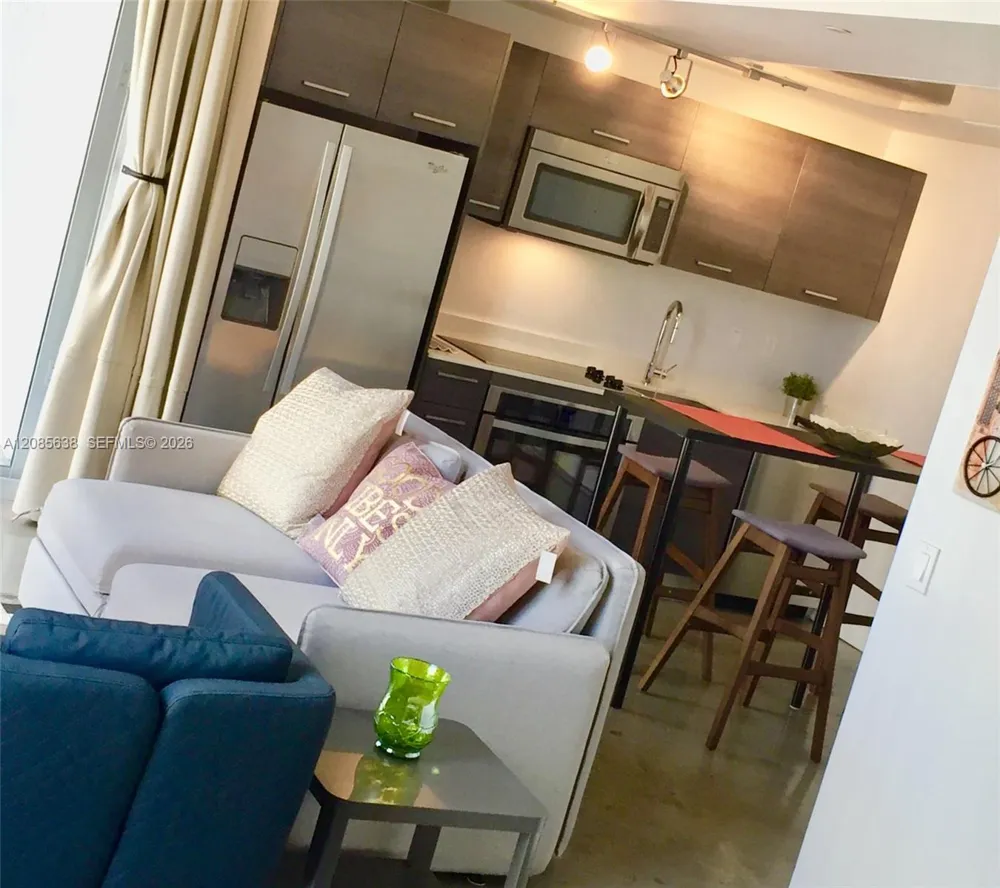 151 SE 1st St #1104 Miami, FL 33131