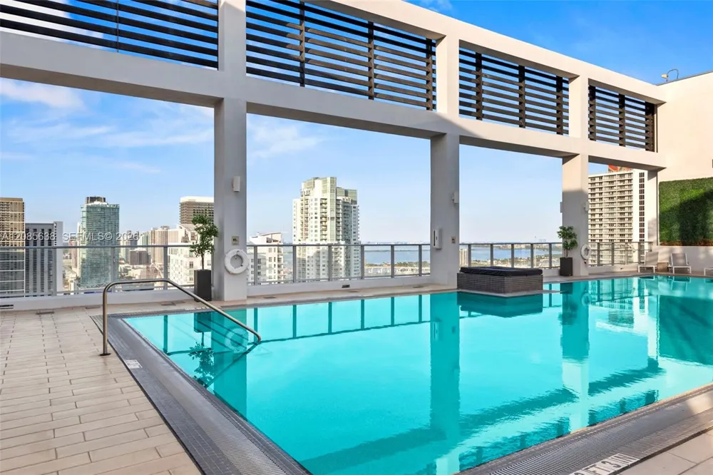 151 SE 1st St #1104 Miami, FL 33131