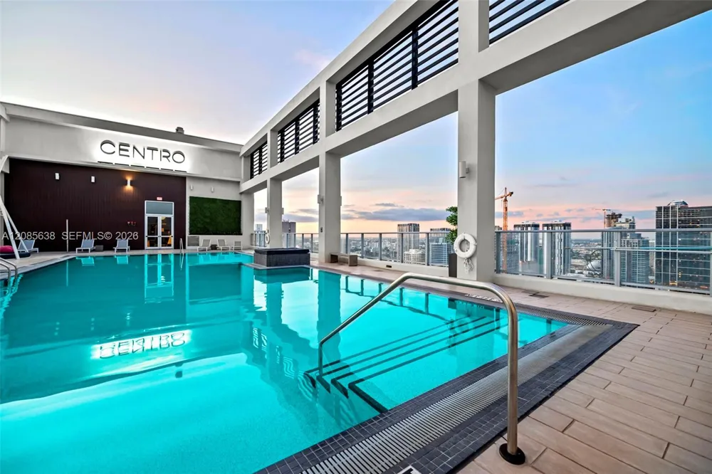 151 SE 1st St #1104 Miami, FL 33131