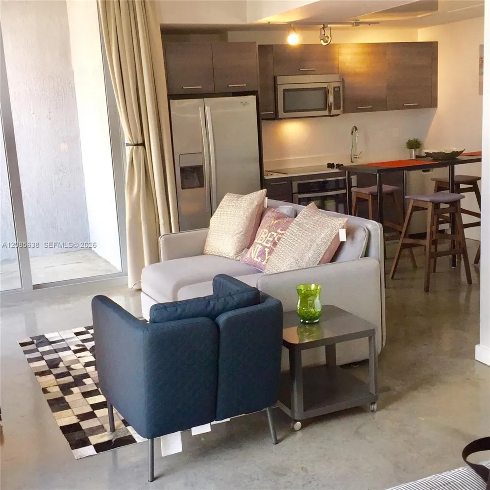 151 SE 1st St #1104 Miami, FL 33131