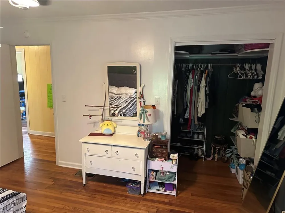 3195 Fleet Street Winston-Salem, NC 27127