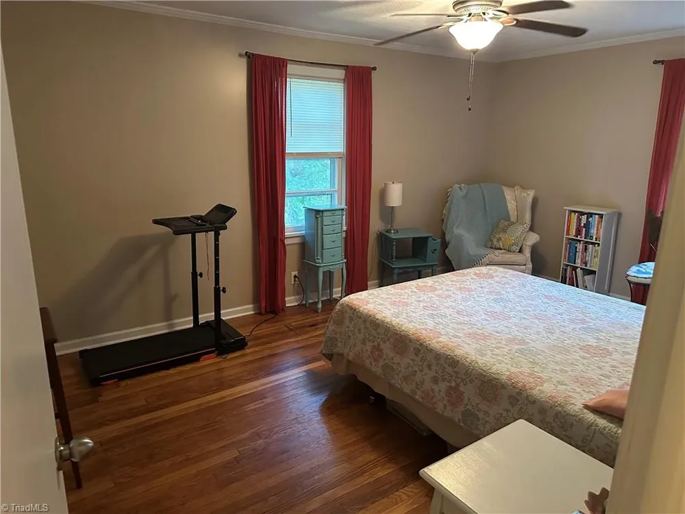 3195 Fleet Street Winston-Salem, NC 27127