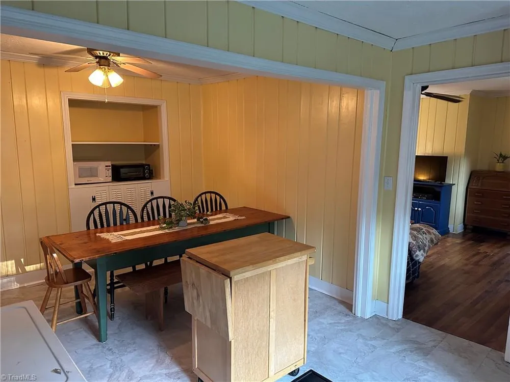 3195 Fleet Street Winston-Salem, NC 27127