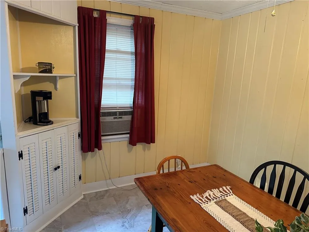 3195 Fleet Street Winston-Salem, NC 27127