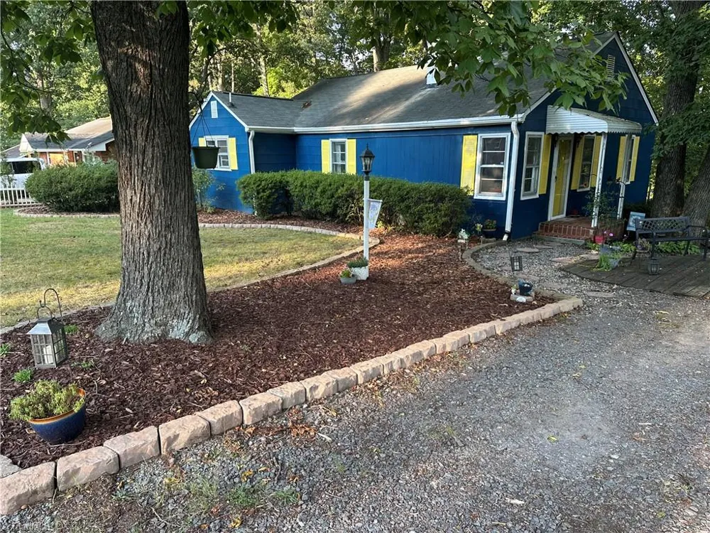 3195 Fleet Street Winston-Salem, NC 27127