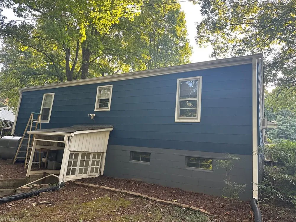 3195 Fleet Street Winston-Salem, NC 27127