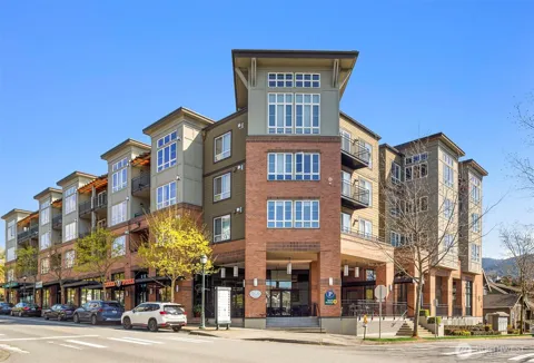 1840 25th Avenue NE #307