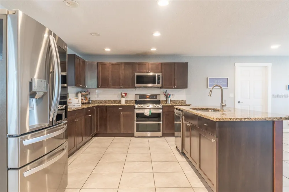 12705 PARK BOULEVARD Seminole, FL 33776