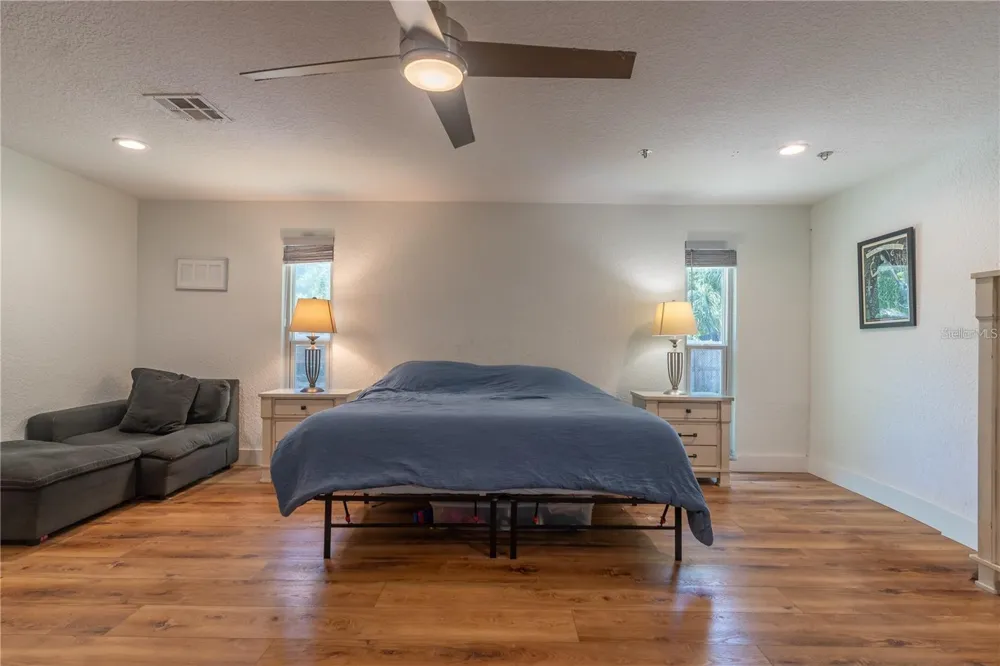 12705 PARK BOULEVARD Seminole, FL 33776
