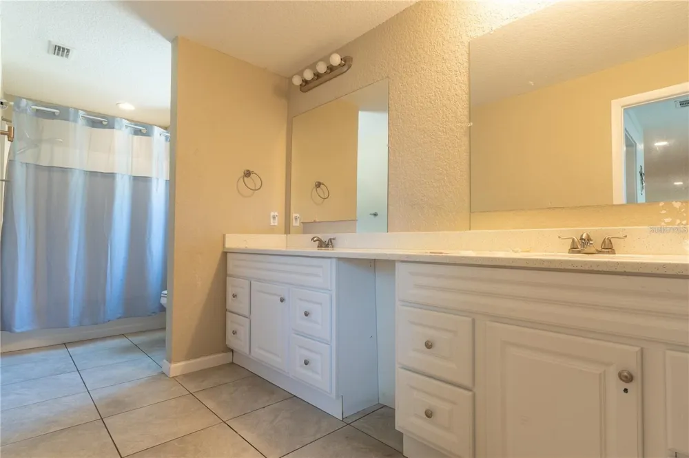 12705 PARK BOULEVARD Seminole, FL 33776