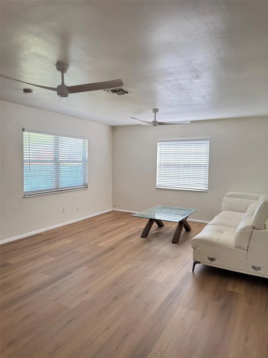 3218 68TH AVENUE St Petersburg, FL 33702